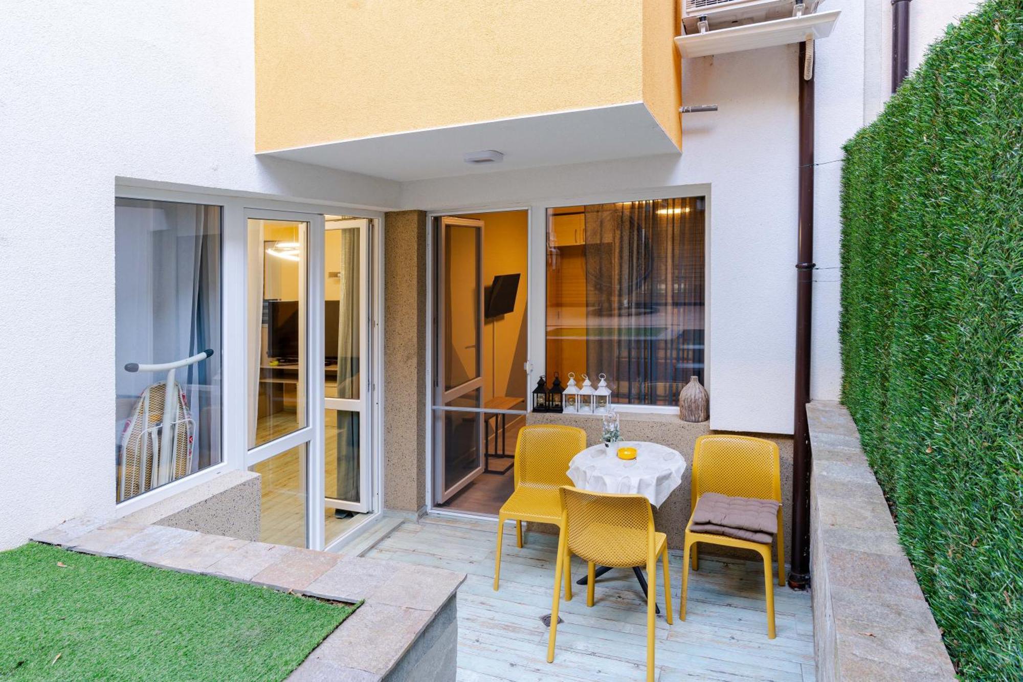 Mirela Guest Apartment Weliko Tarnowo Exterior foto